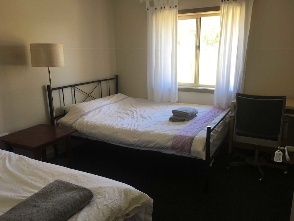 Coonawarra Bush Holiday Park Bagian luar foto